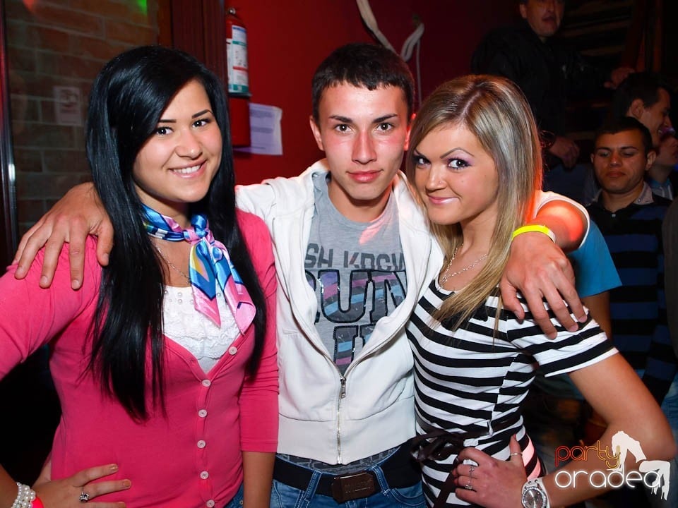 It's party time - cu DJ Bíró din Debreţin, 