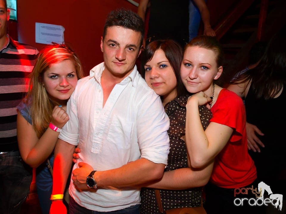 It's party time - cu DJ Bíró din Debreţin, 