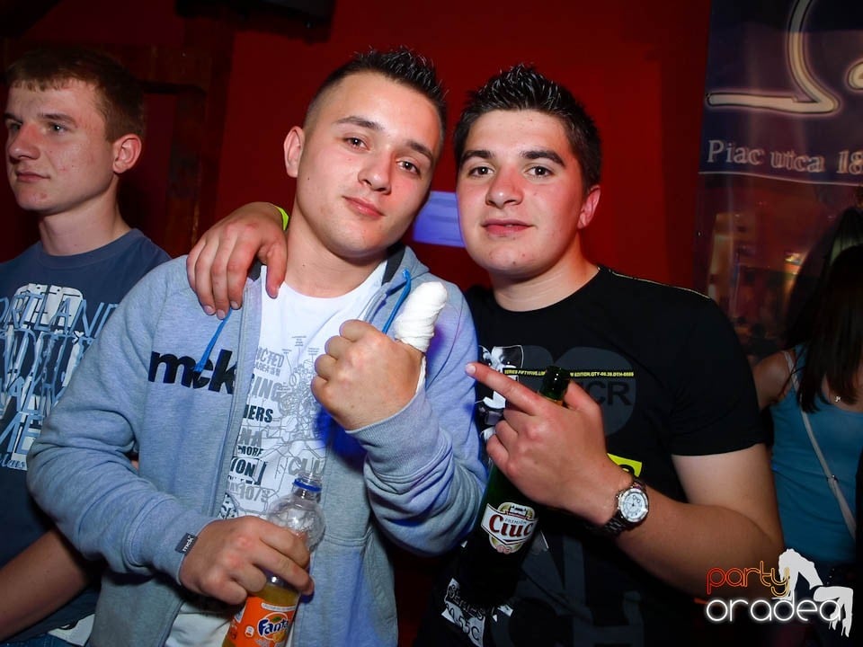 It's party time - cu DJ Bíró din Debreţin, 
