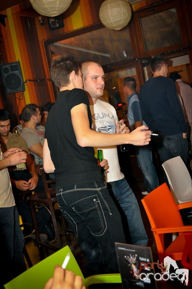 It's party time în Juice, Juice