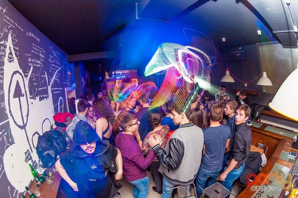 It's party time în Juice, Juice