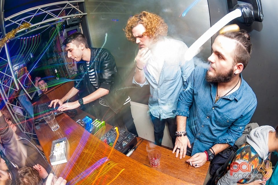 It's party time în Juice, Juice