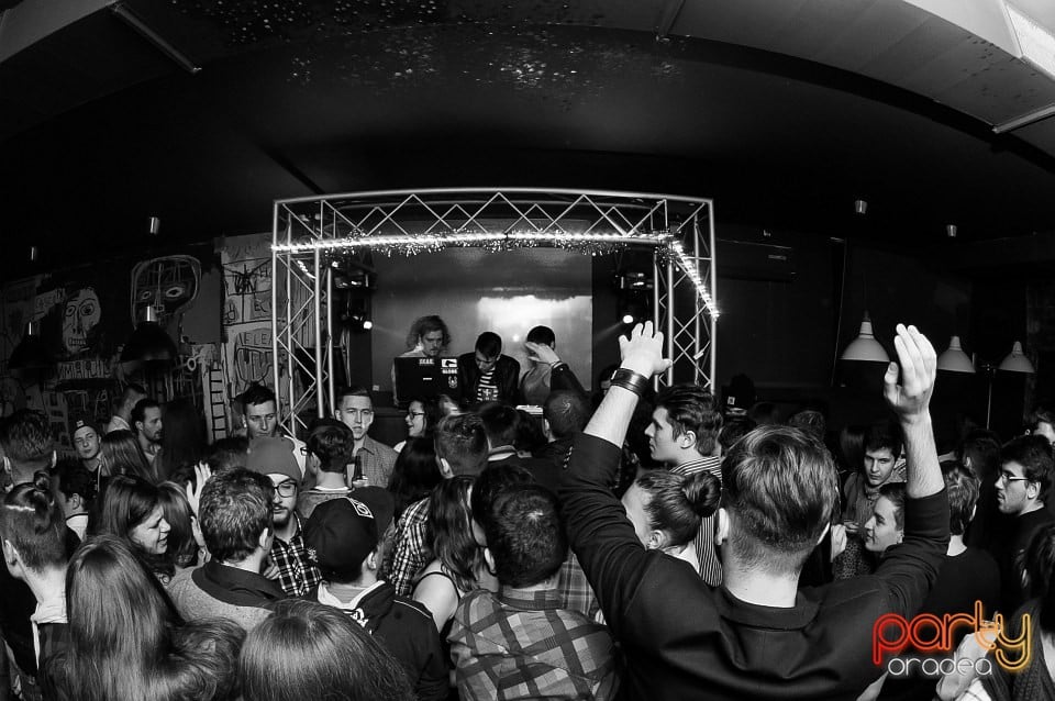 It's party time în Juice, Juice