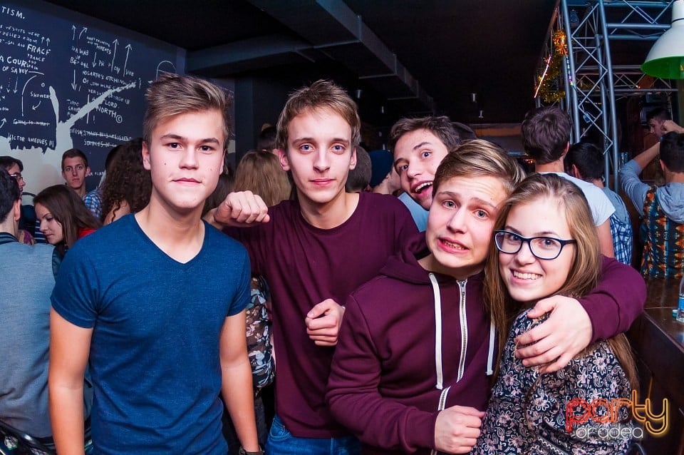 It's party time în Juice, Juice