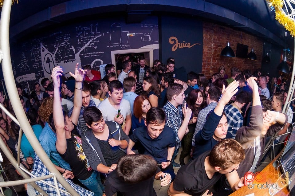 It's party time în Juice, Juice