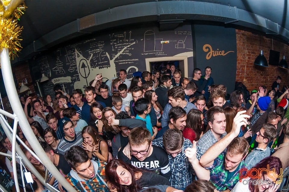 It's party time în Juice, Juice