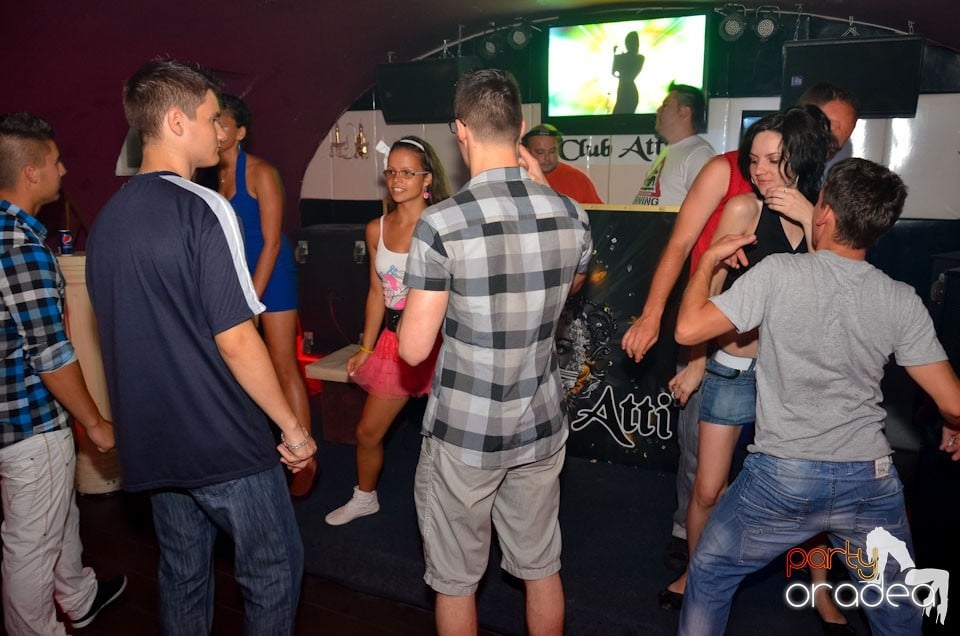 Jack Daniel's Party în Club Atti's, 
