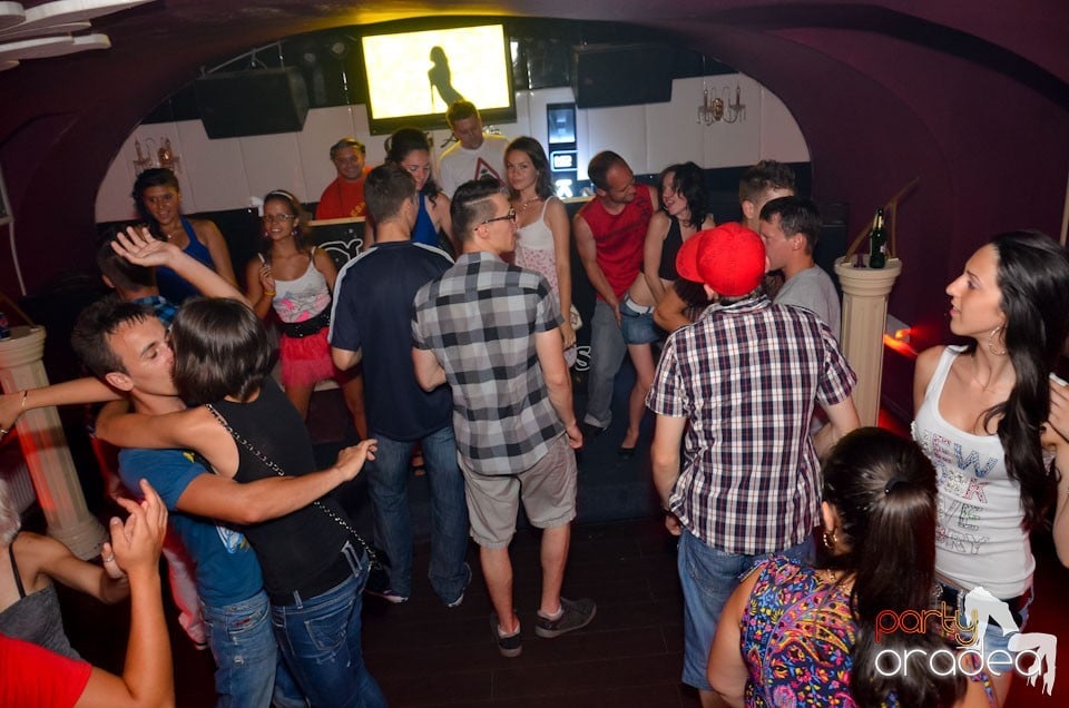 Jack Daniel's Party în Club Atti's, 