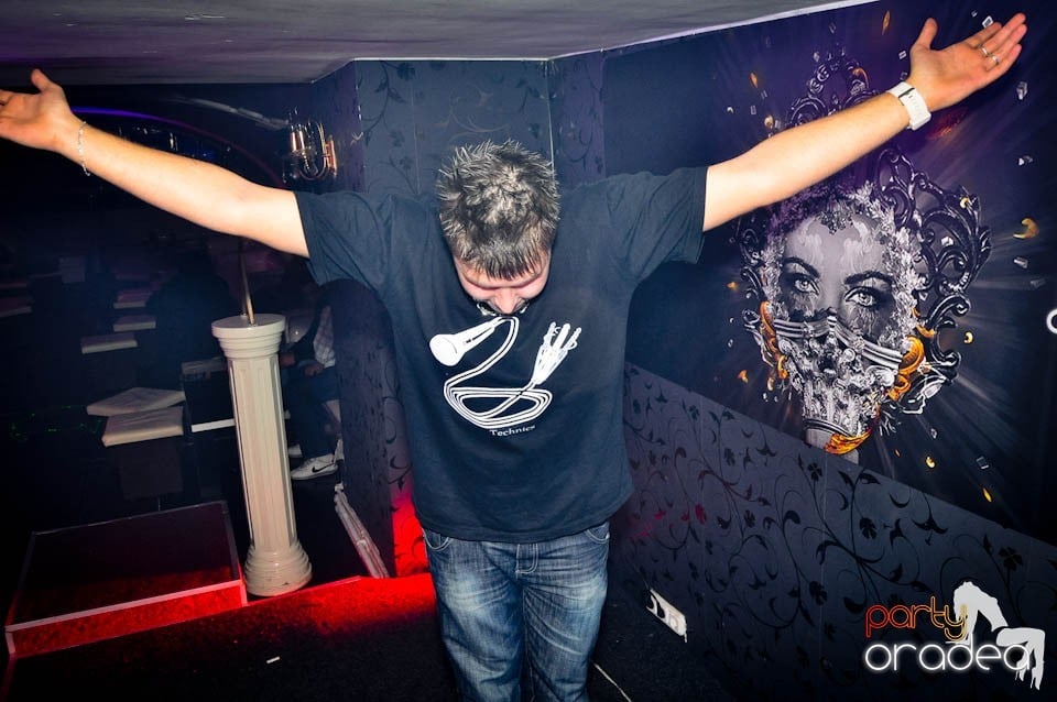 Jägermeister Bomba Party Nr. 1 în Atti's, 