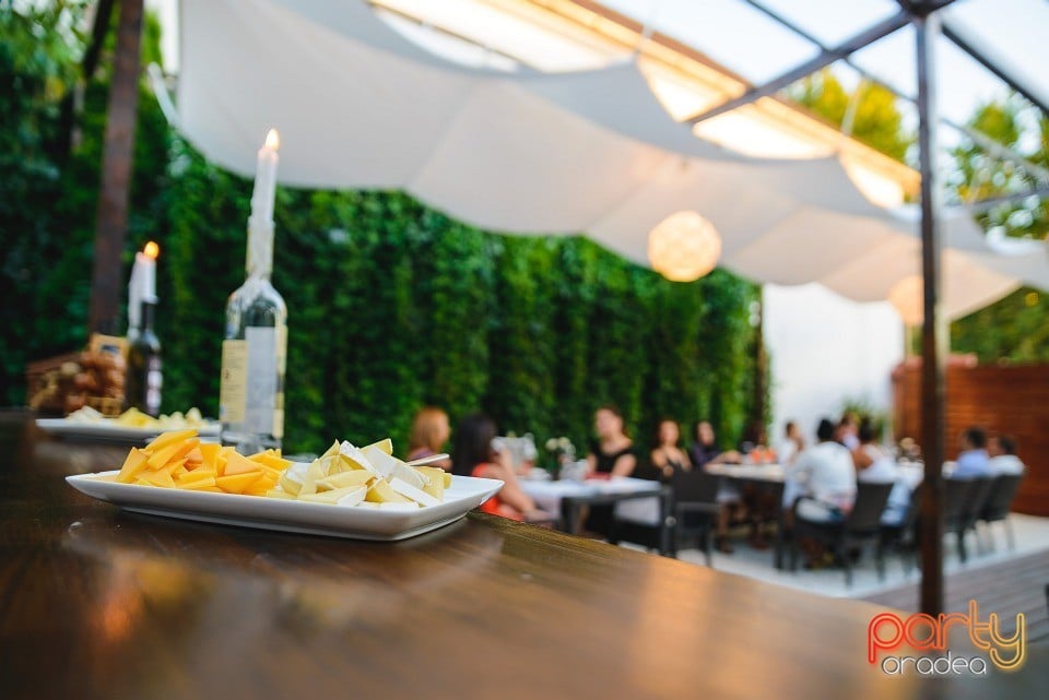 Jazz Concert, Vine Summer Garden & Grill
