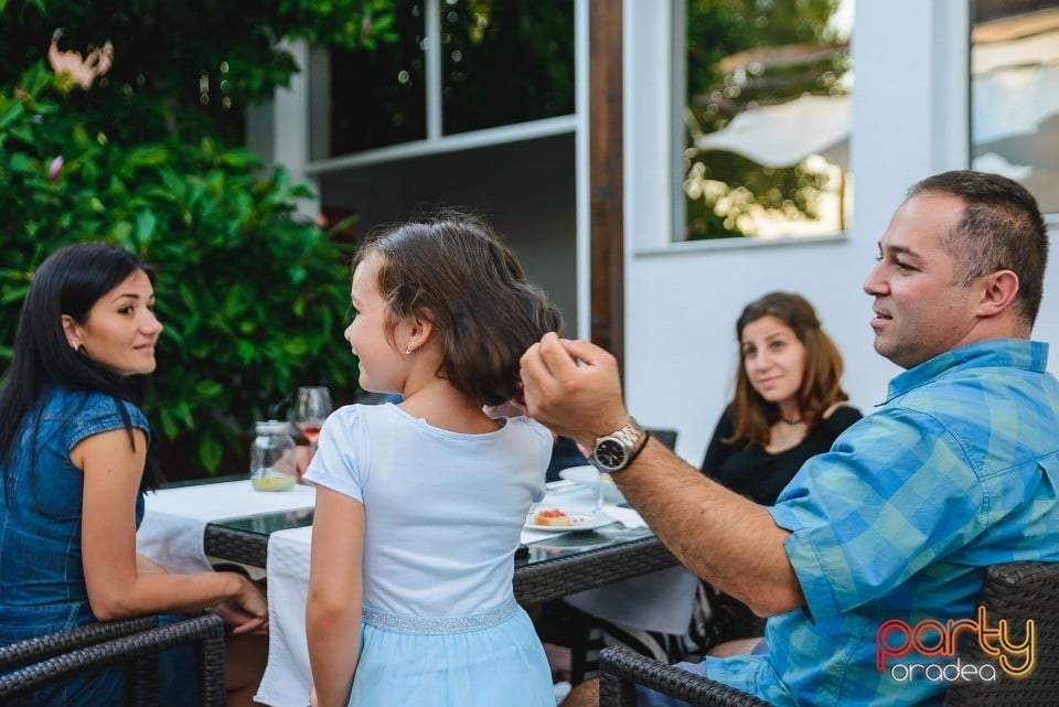 Jazz Concert, Vine Summer Garden & Grill