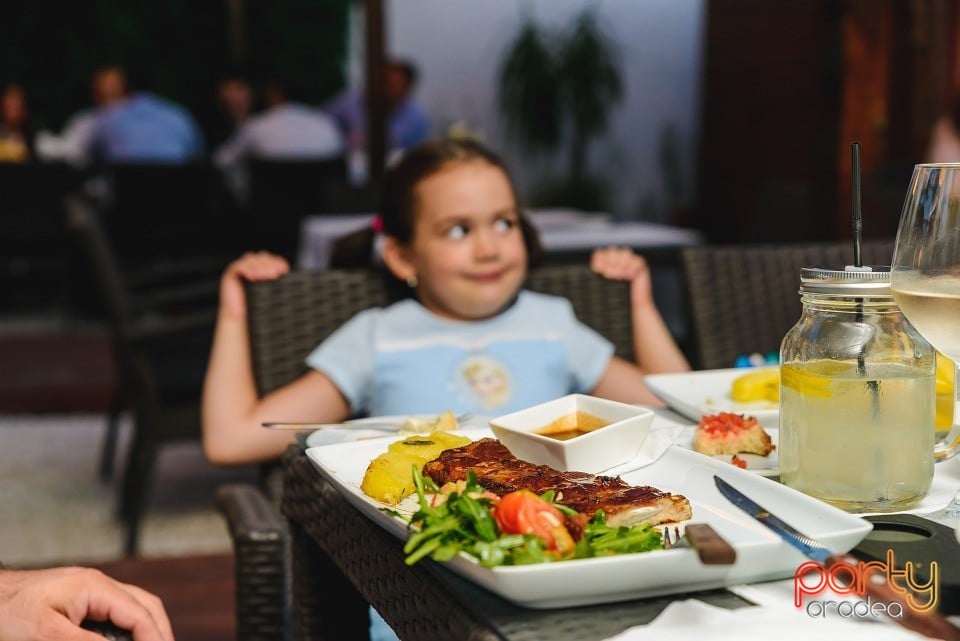 Jazz Concert, Vine Summer Garden & Grill