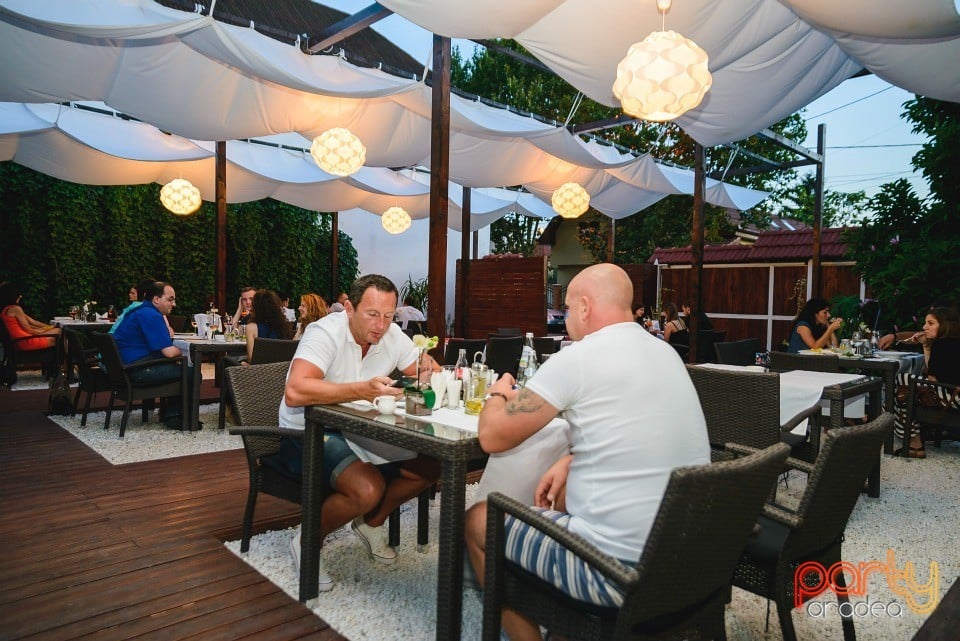 Jazz Concert, Vine Summer Garden & Grill