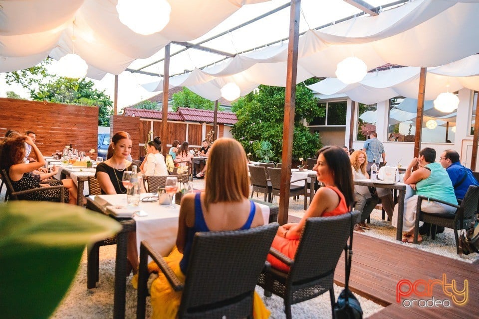 Jazz Concert, Vine Summer Garden & Grill