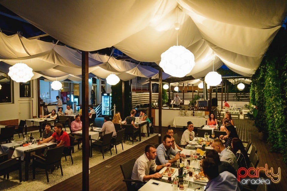 Jazz Concert, Vine Summer Garden & Grill