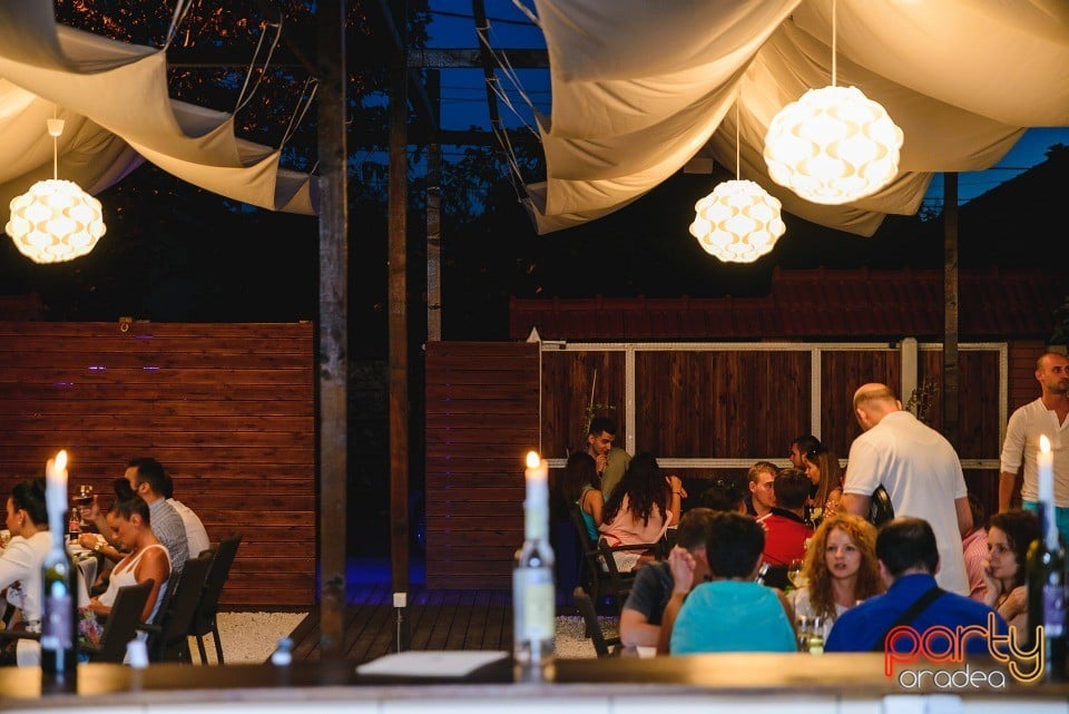 Jazz Concert, Vine Summer Garden & Grill