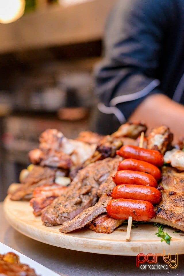 Jazz In The Garden, Vine Summer Garden & Grill