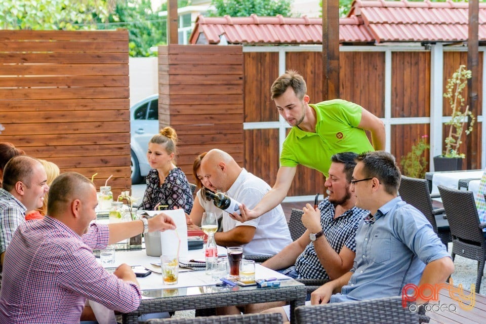 Jazzy Saturday, Vine Summer Garden & Grill