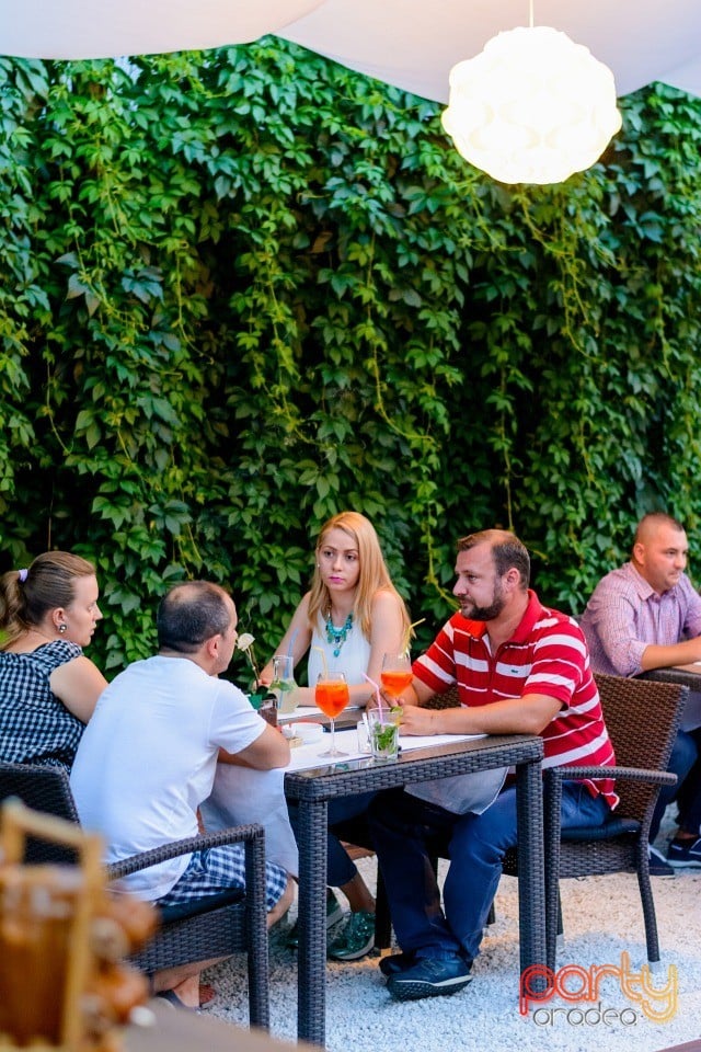 Jazzy Saturday, Vine Summer Garden & Grill