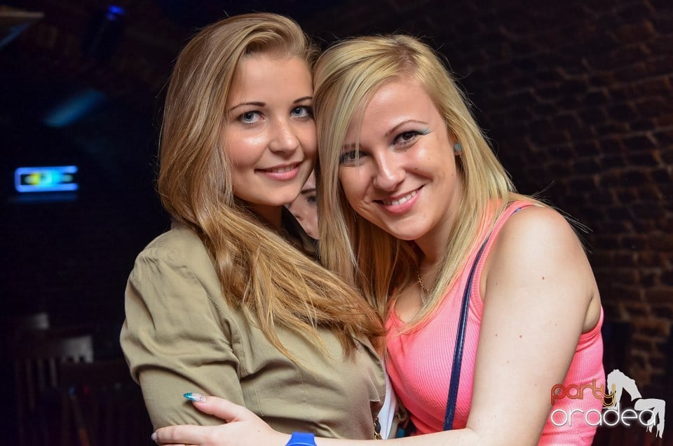 Joi: Beer Night în Club Escape, 