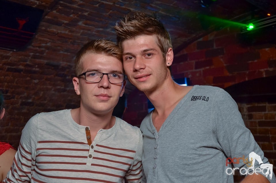 Joi: Beer Night în Club Escape, 