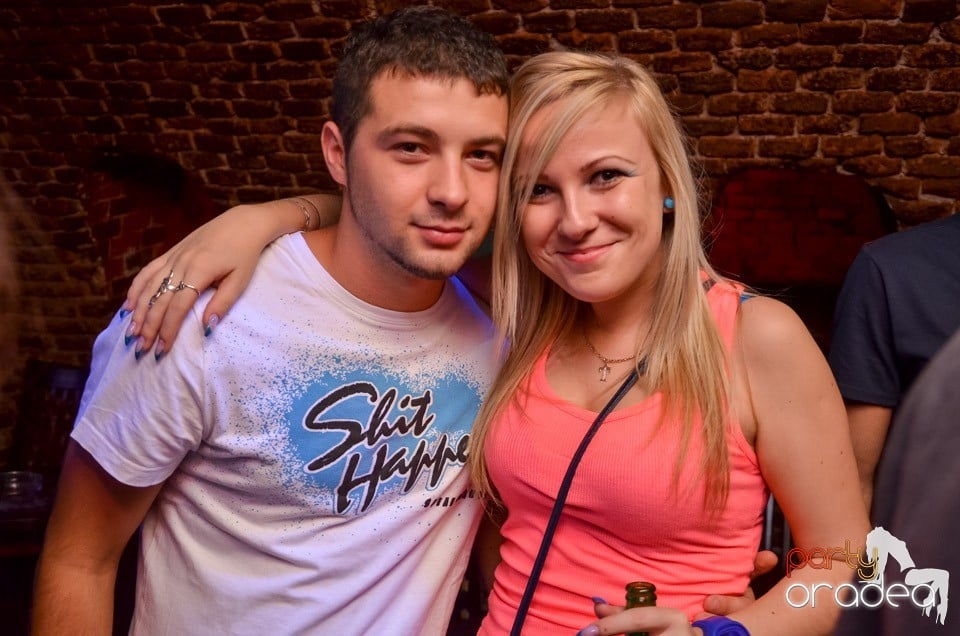 Joi: Beer Night în Club Escape, 