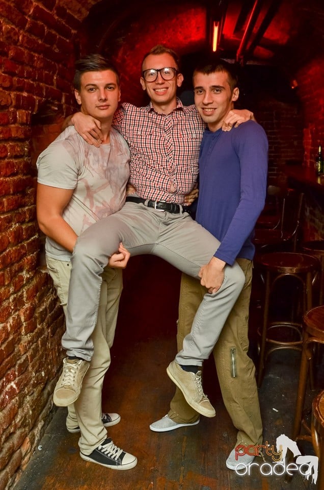 Joi: Beer Night în Club Escape, 