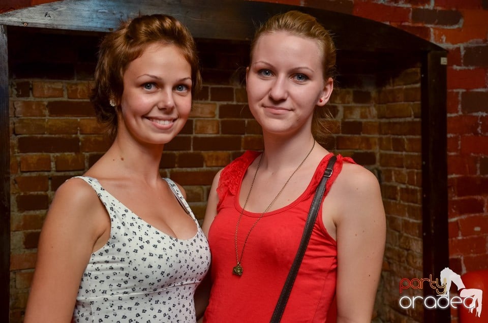 Joi: Beer Night în Club Escape, 