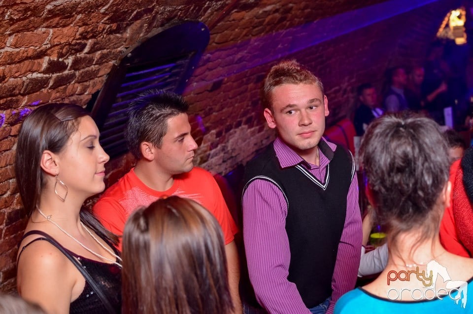 Joi e Beer Night în Escape Club, 