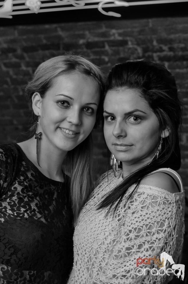 Joi e Beer Night în Escape Club, 