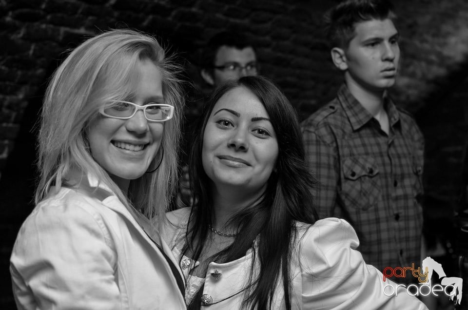 Joi e Beer Night în Escape Club, 