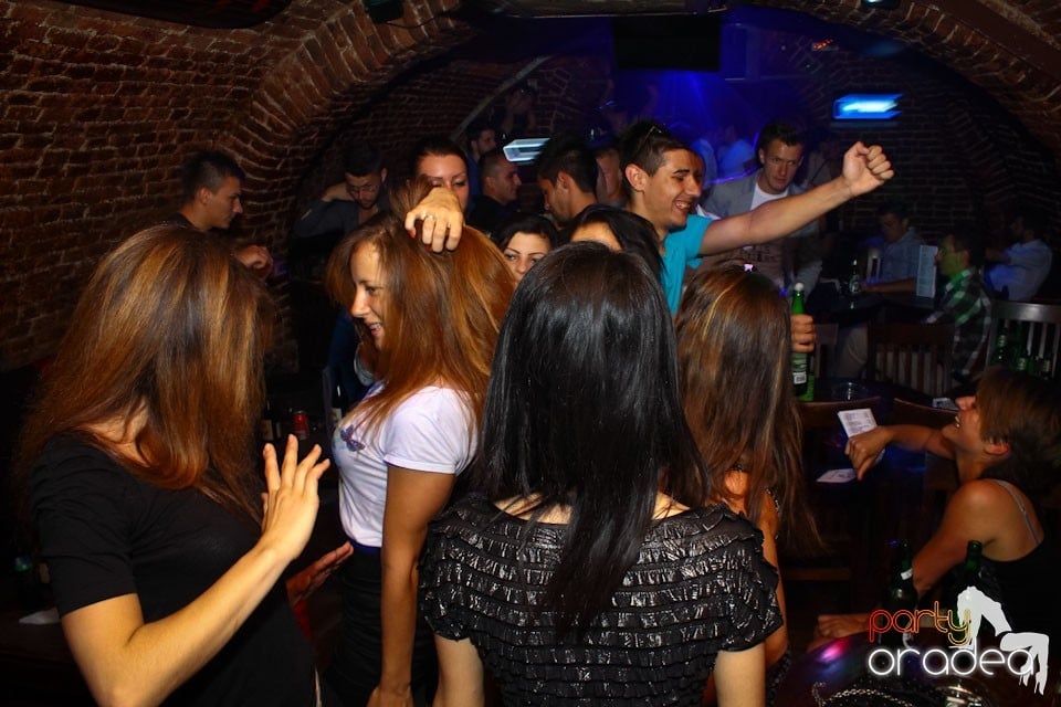 Joi e distracţie în Escape, 