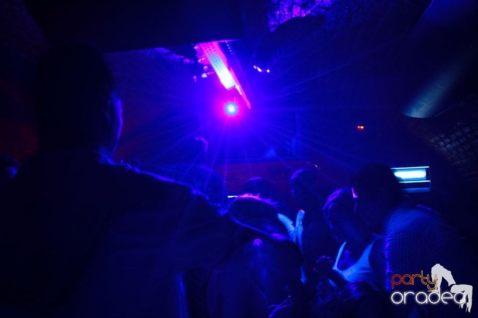 Joi e distracţie în Escape, 