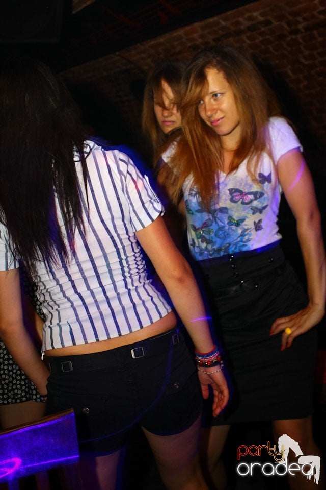 Joi e distracţie în Escape, 