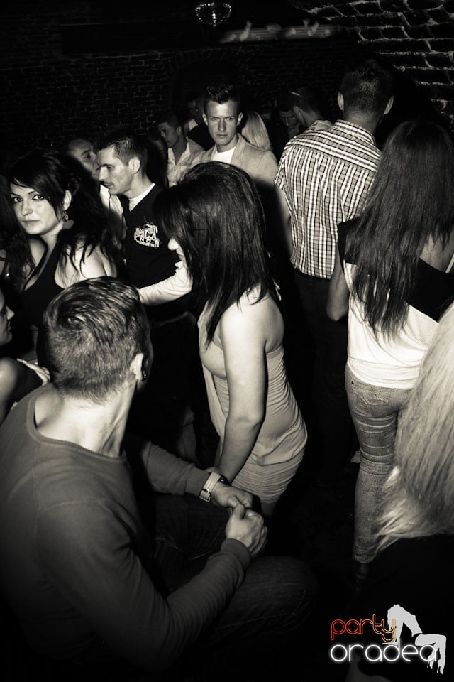 Joi e distracţie în Escape, 