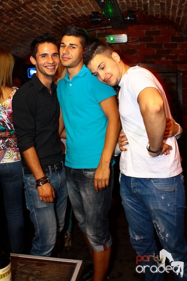 Joi e distracţie în Escape, 