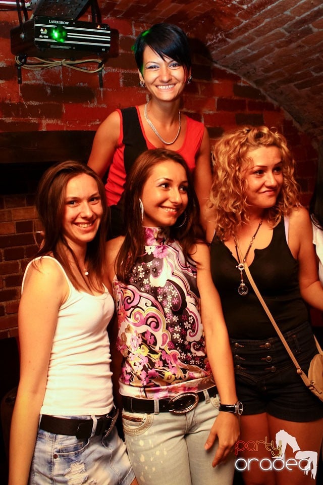 Joi e distracţie în Escape, 