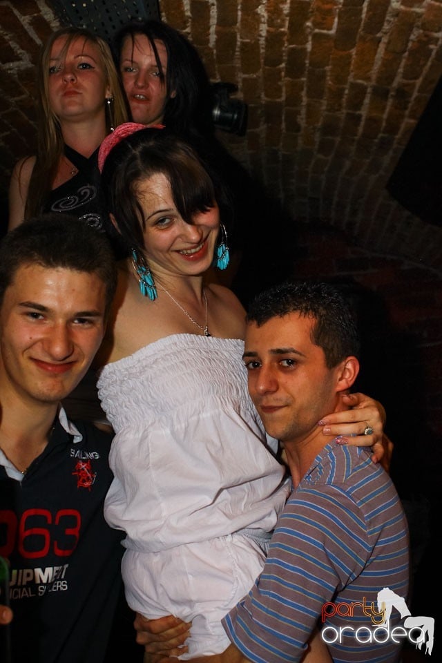 Joi e distracţie în Escape, 