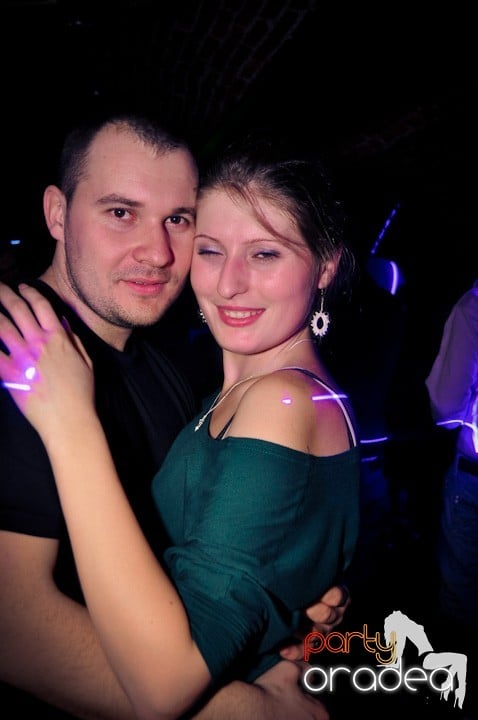 Joi seara e distracţie în Escape, 