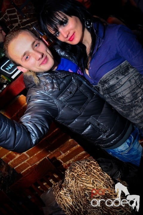 Joi seara e distracţie în Escape, 