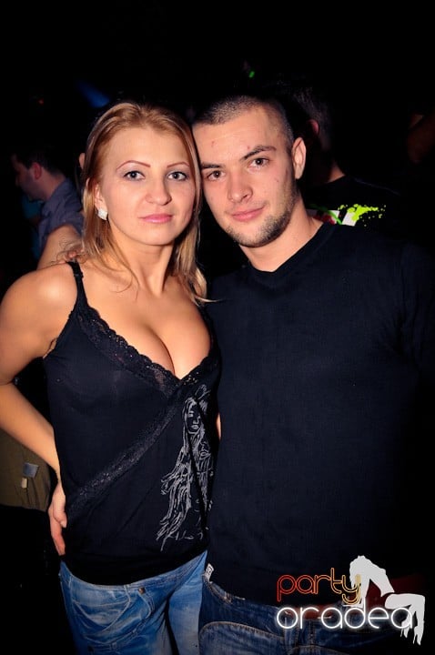 Joi seara e distracţie în Escape, 