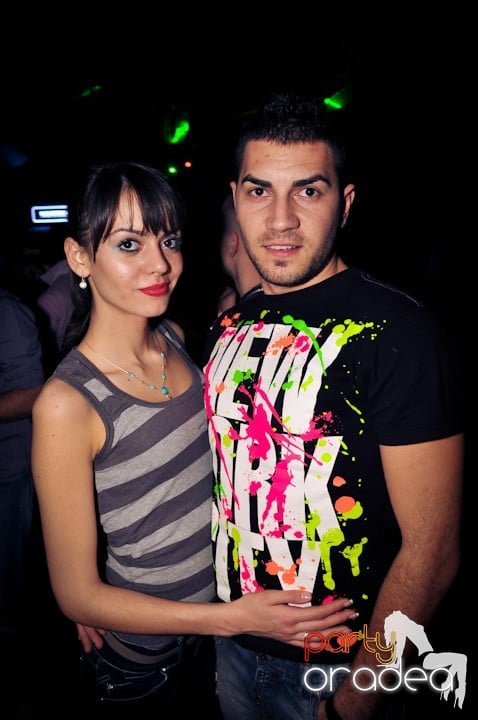 Joi seara e distracţie în Escape, 