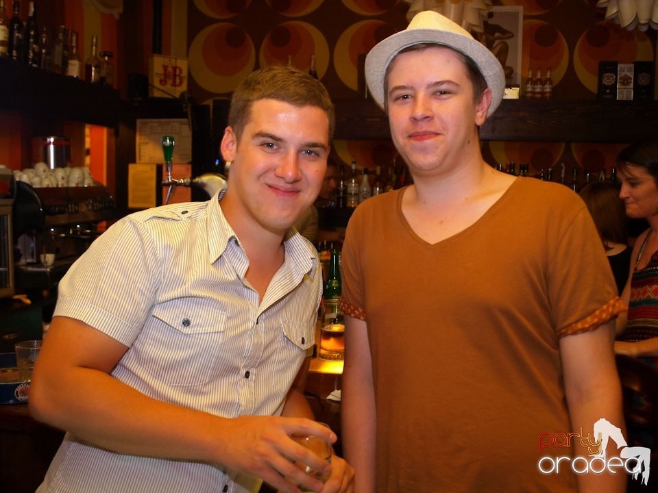 Juice dă startul la distracţie, Juice