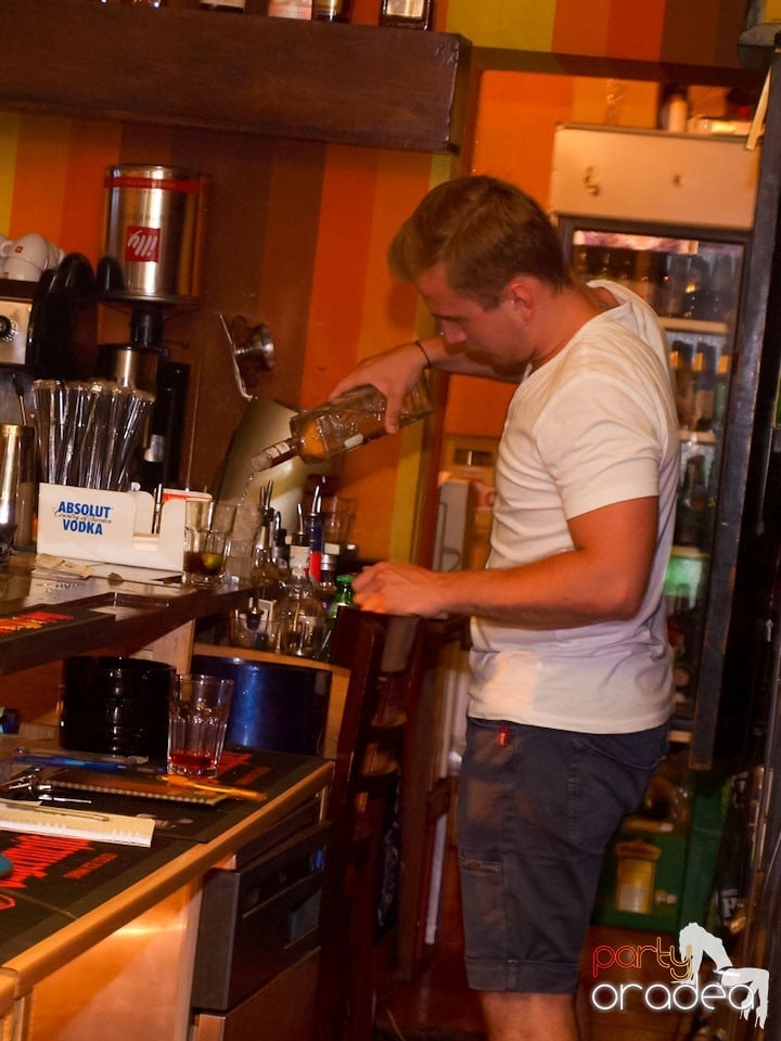 Juice dă startul la distracţie, Juice