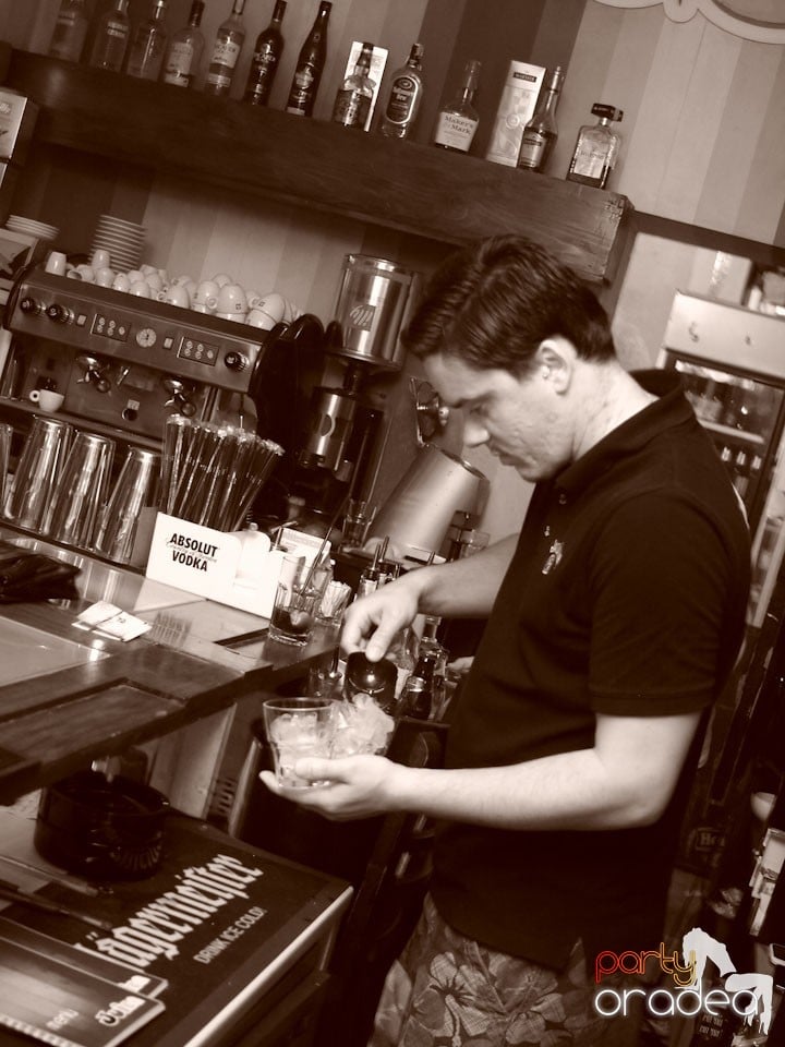 Juice dă startul la distracţie, Juice