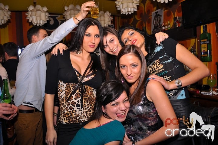 Juice se distrează, Juice