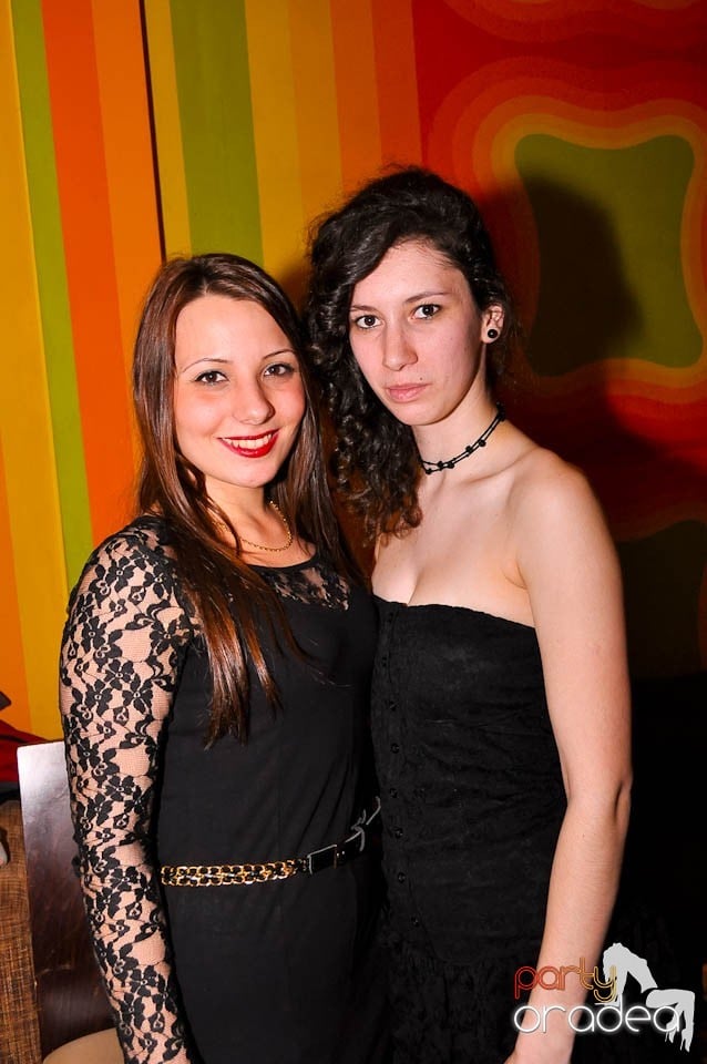 Juice se distrează, Juice