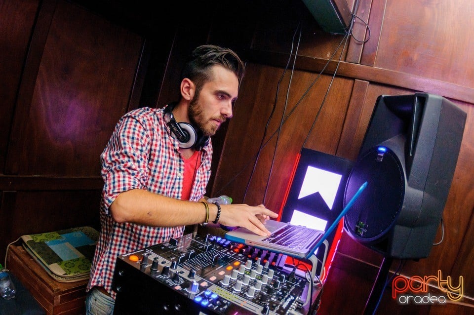 K Lumea Party, Green Pub