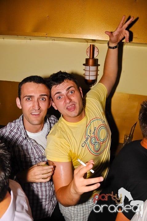 Kamikaze party la Yellow submarine, 