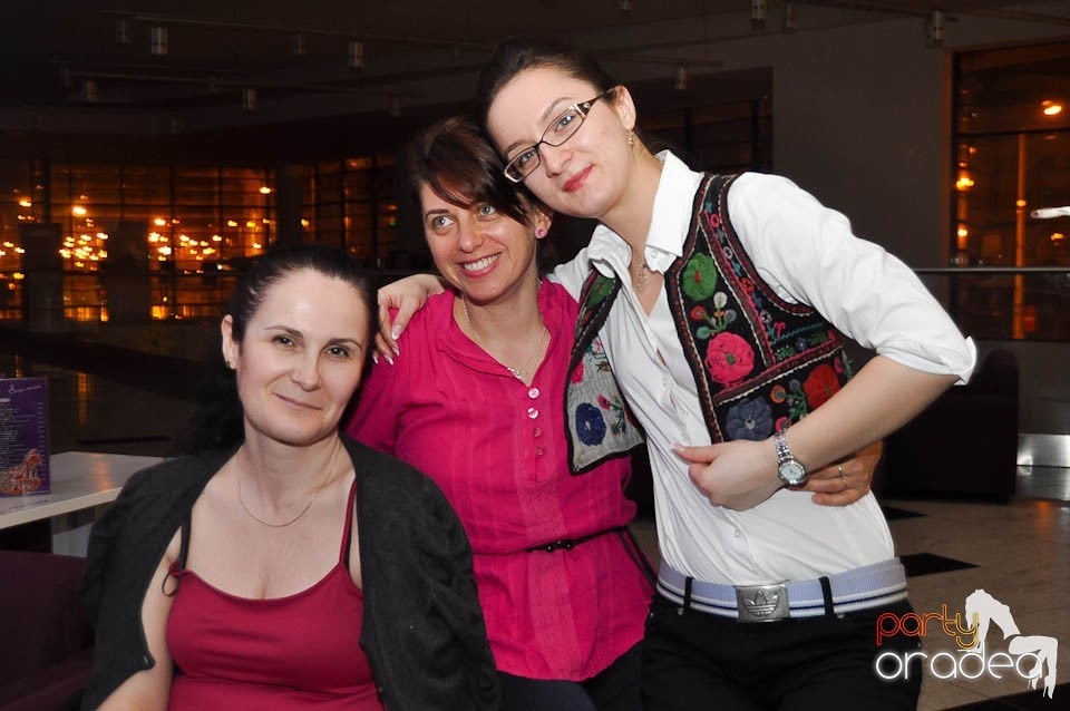 Karaoke în Blondy's Art Café, 